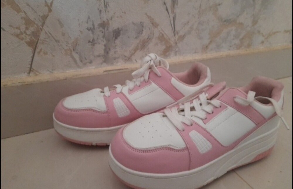 Very fast skate shoes - 1