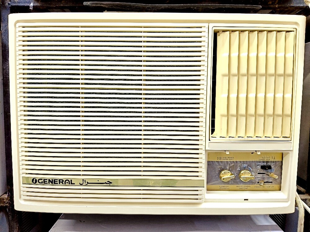 General window Ac - 1
