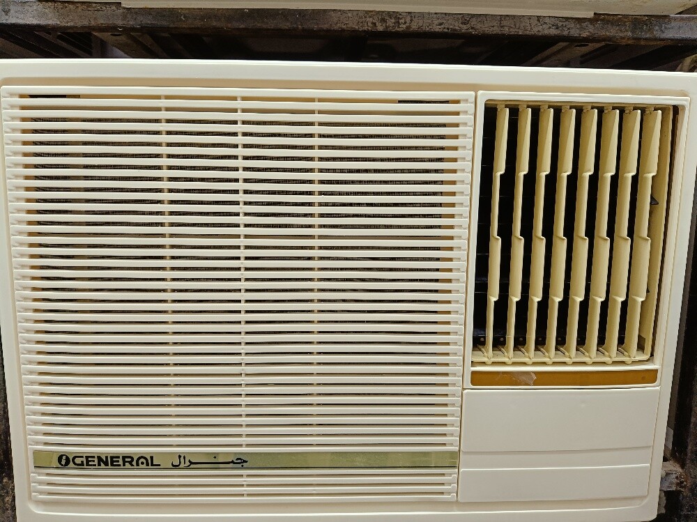 General window Ac - 2