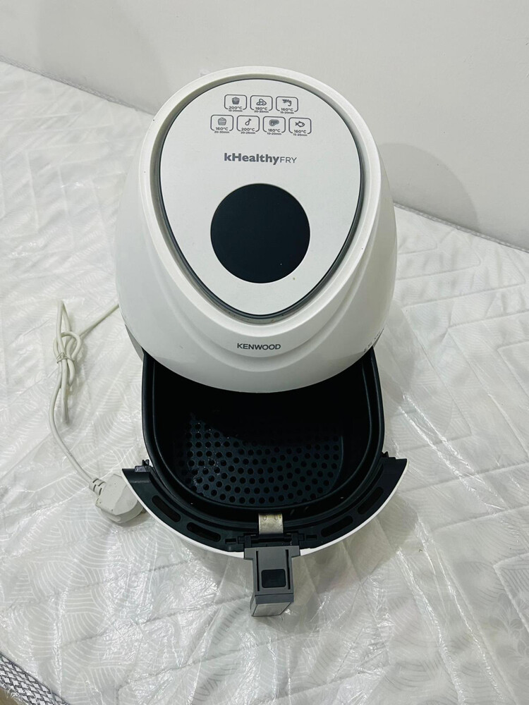 AIR FRYER - 1