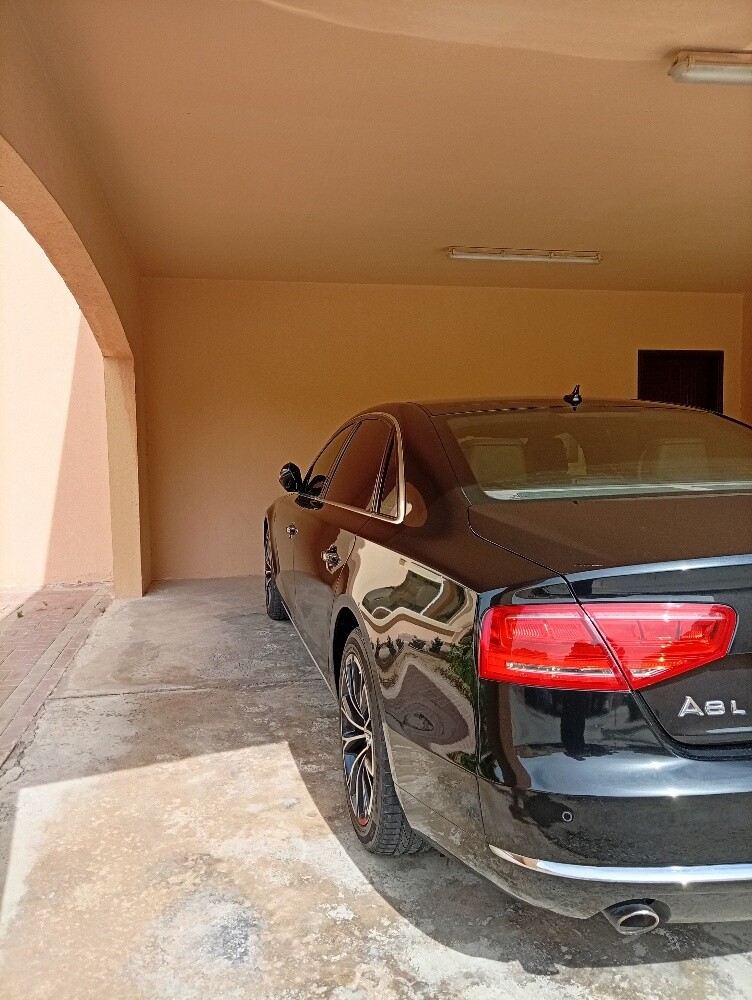 Audi A8 2012 - 5