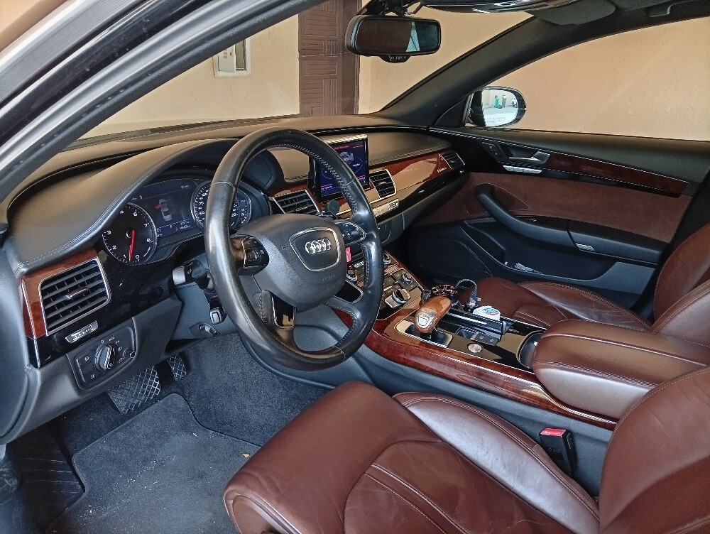 Audi A8 2012 - 13