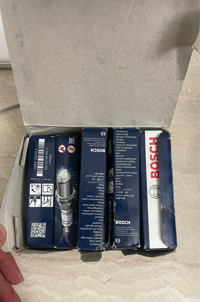 bosch spark plugs new - 1