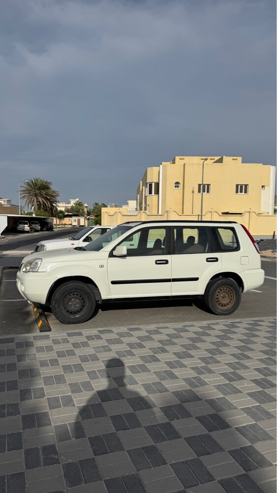 نيسان اكس تريل  - 4
