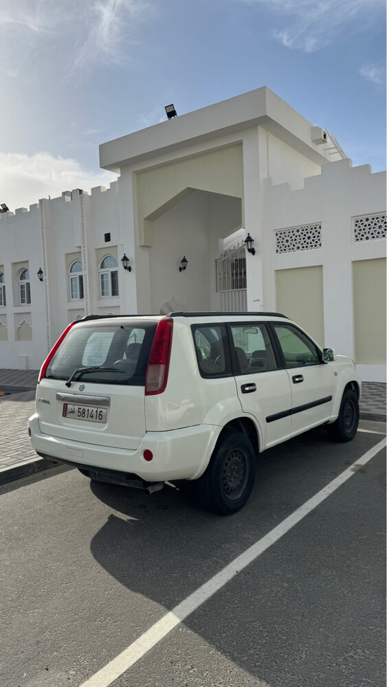 نيسان اكس تريل  - 1