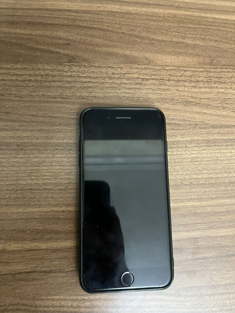 iPhone 11.  iphone 7plus - 5