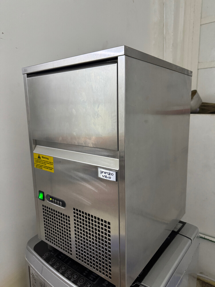Ice maker - 1
