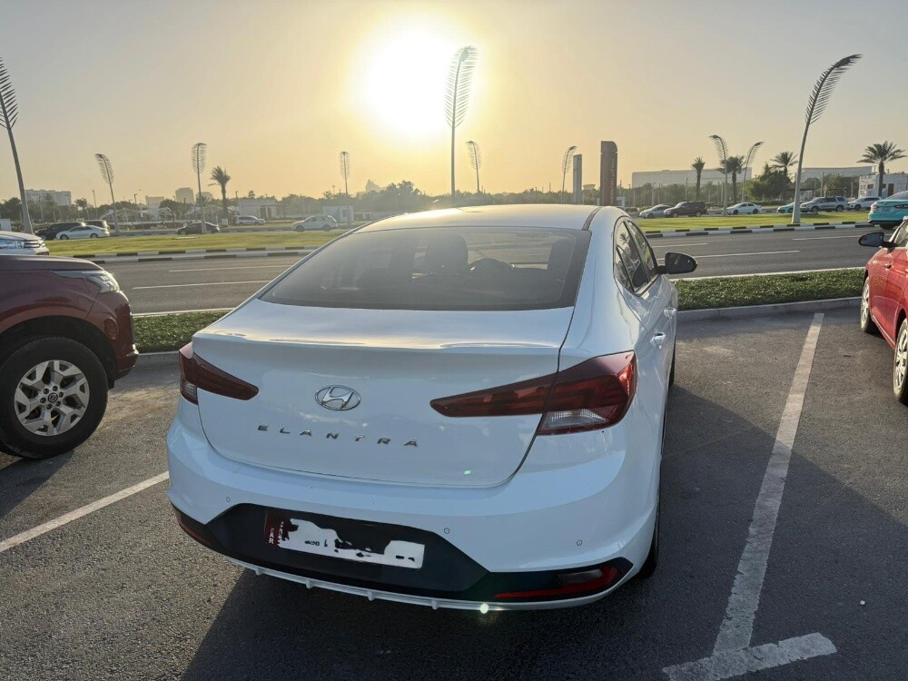 hyundai Elantra 2019 - 3