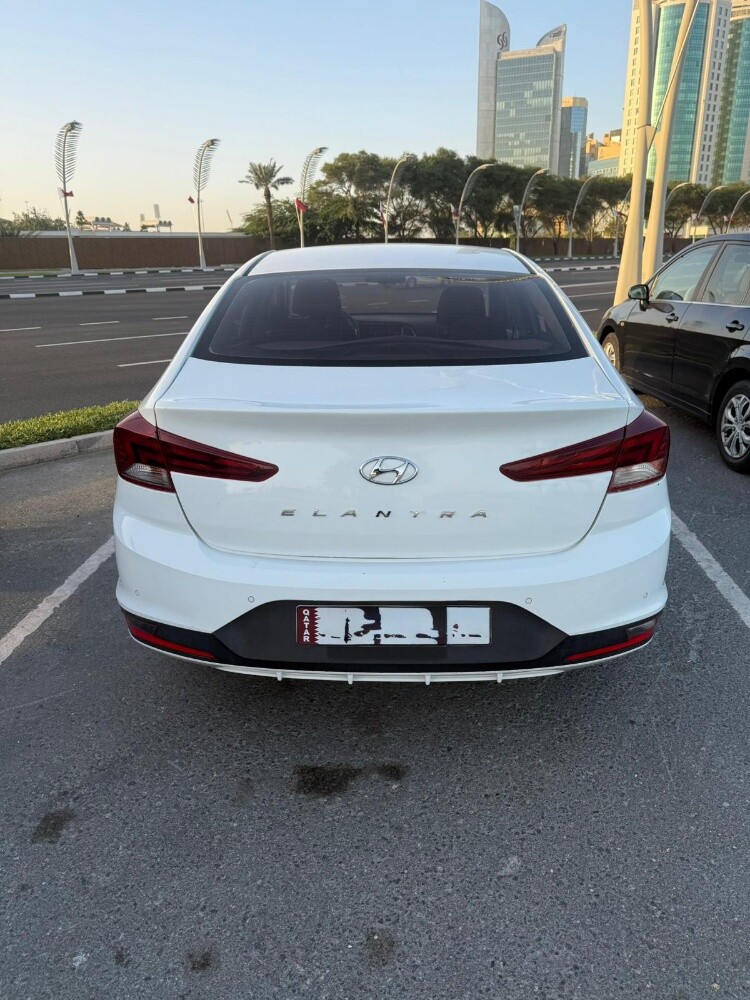 hyundai Elantra 2019 - 1
