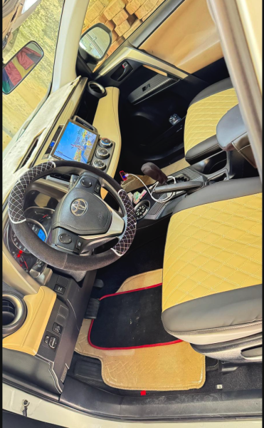 2014 Toyota RAV4 in excellent cond. - 7