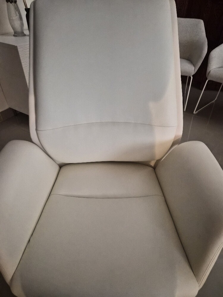 White leather office chair - 3