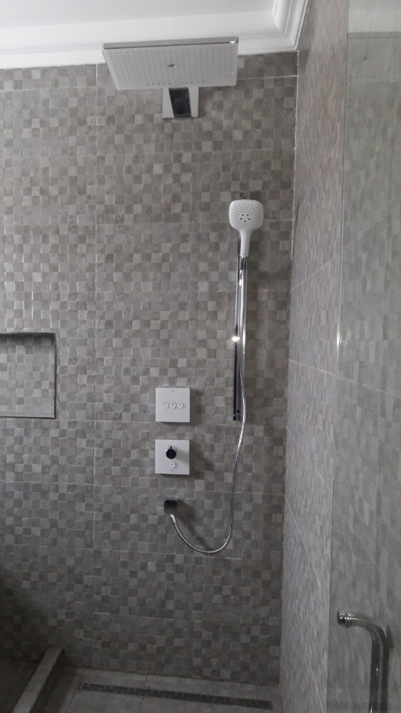 فني سباك - 7