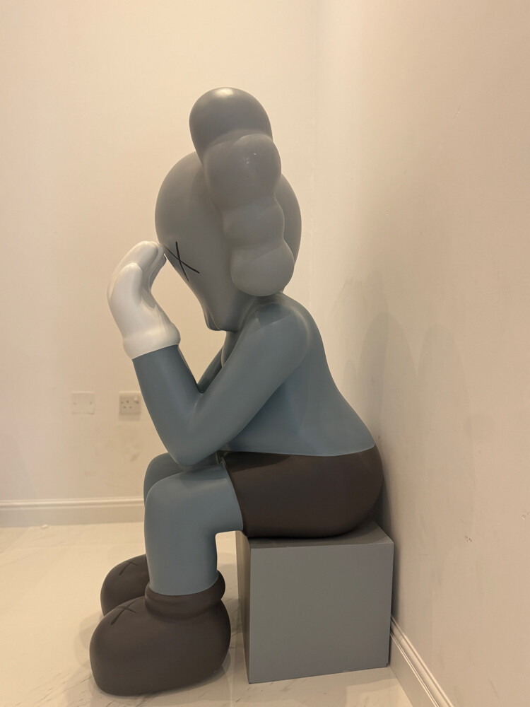Kaws (Big size) - 2