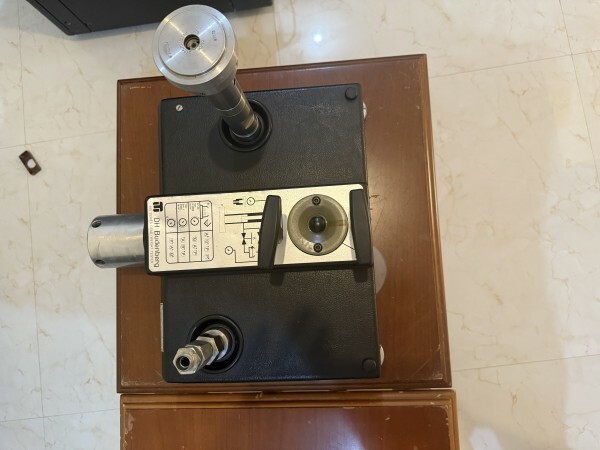 Budenberg 580 Hydraulic Deadweight - 8