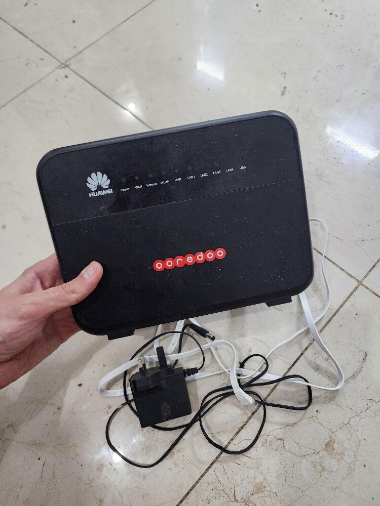 WiFi Router & Extender (Ooredoo) - 1