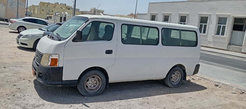 nissan urvan 2011 - 3