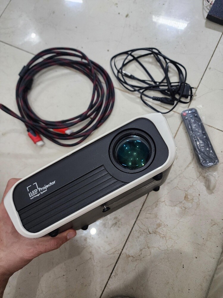 TOPRECIS T8 PROJECTOR FULL HD - 1