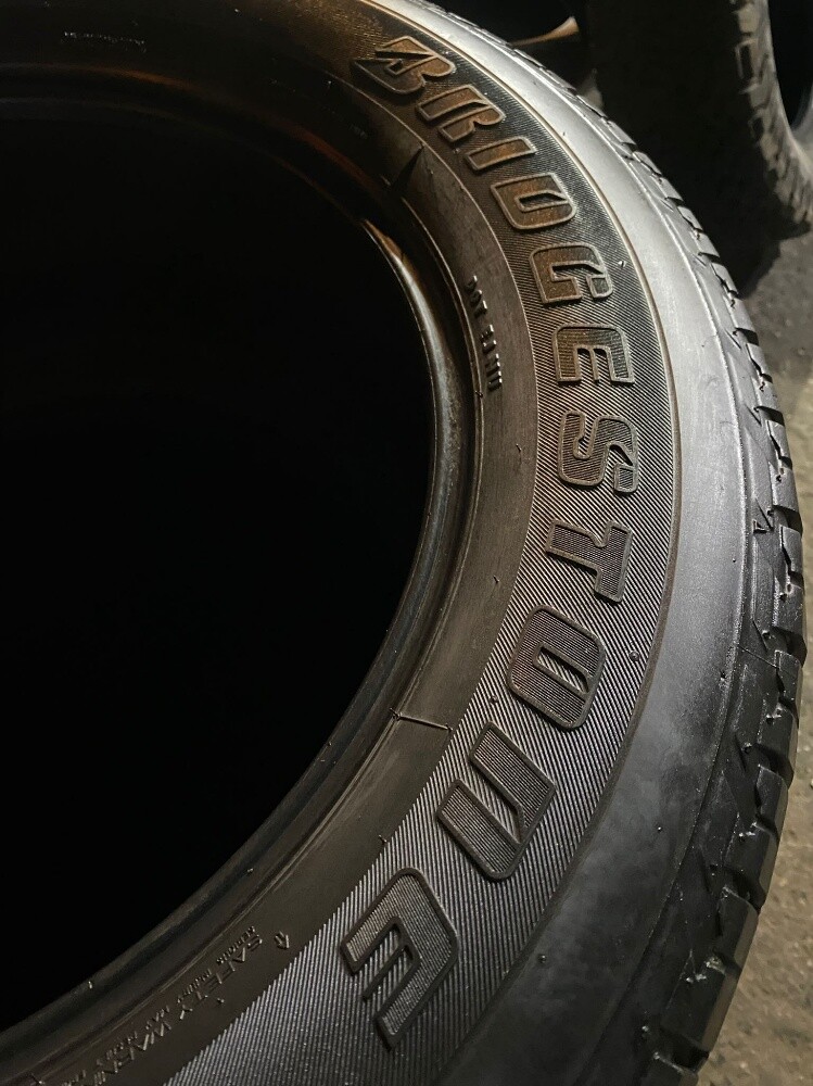275/60/20" Bridgeston brand - 4