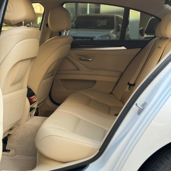 BMW 5-Series 520i 2016 Clean &Neat - 7