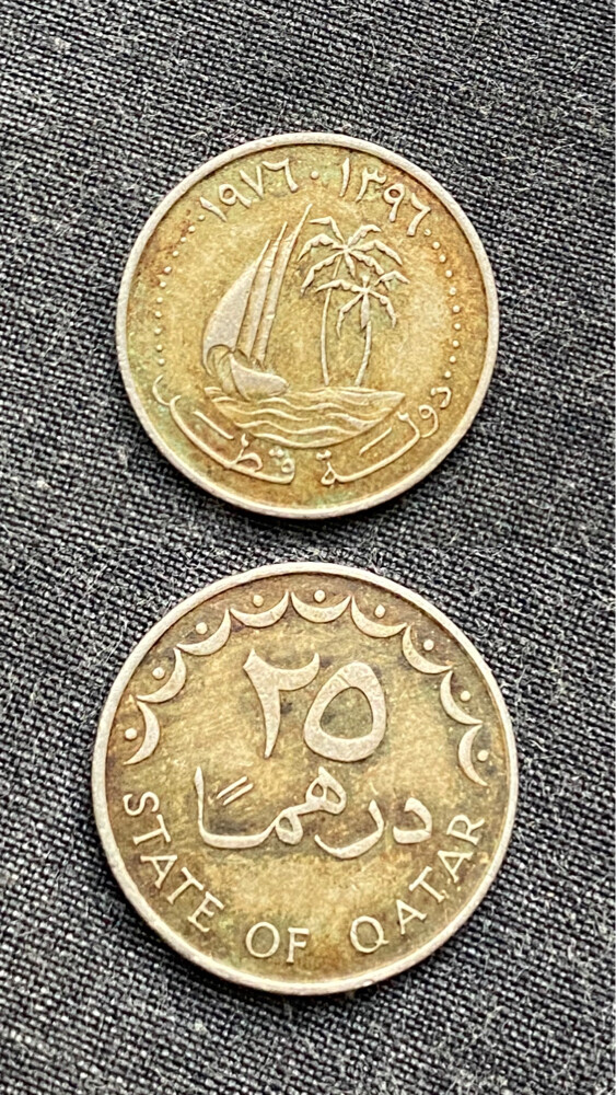 مجموعة عملات اجنبية وعربية مميزة  - 18