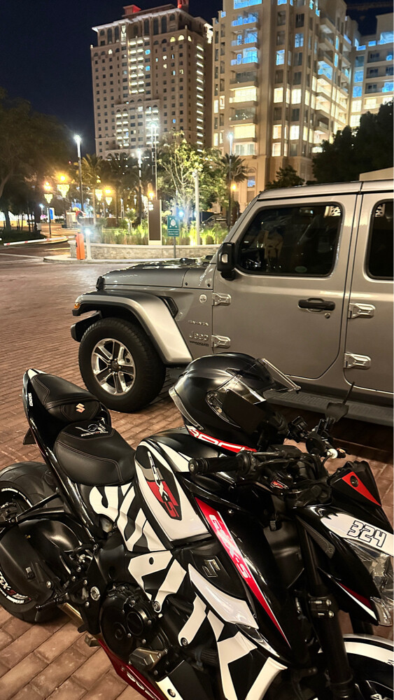 سوزوكي ١٠٠٠ - 5