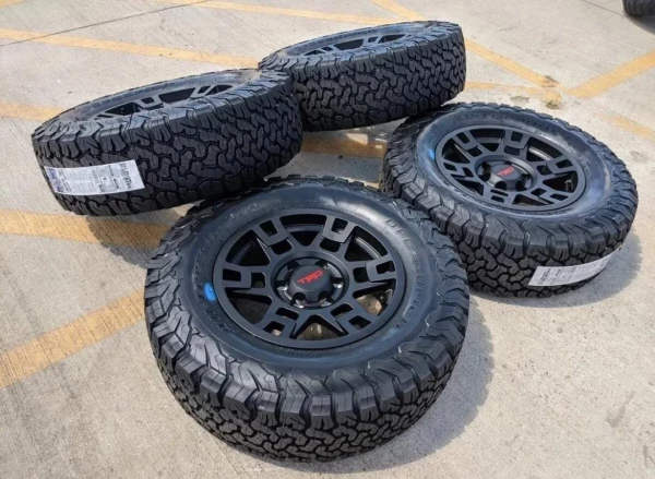 TRD Alloy wheels/ genuine - 10
