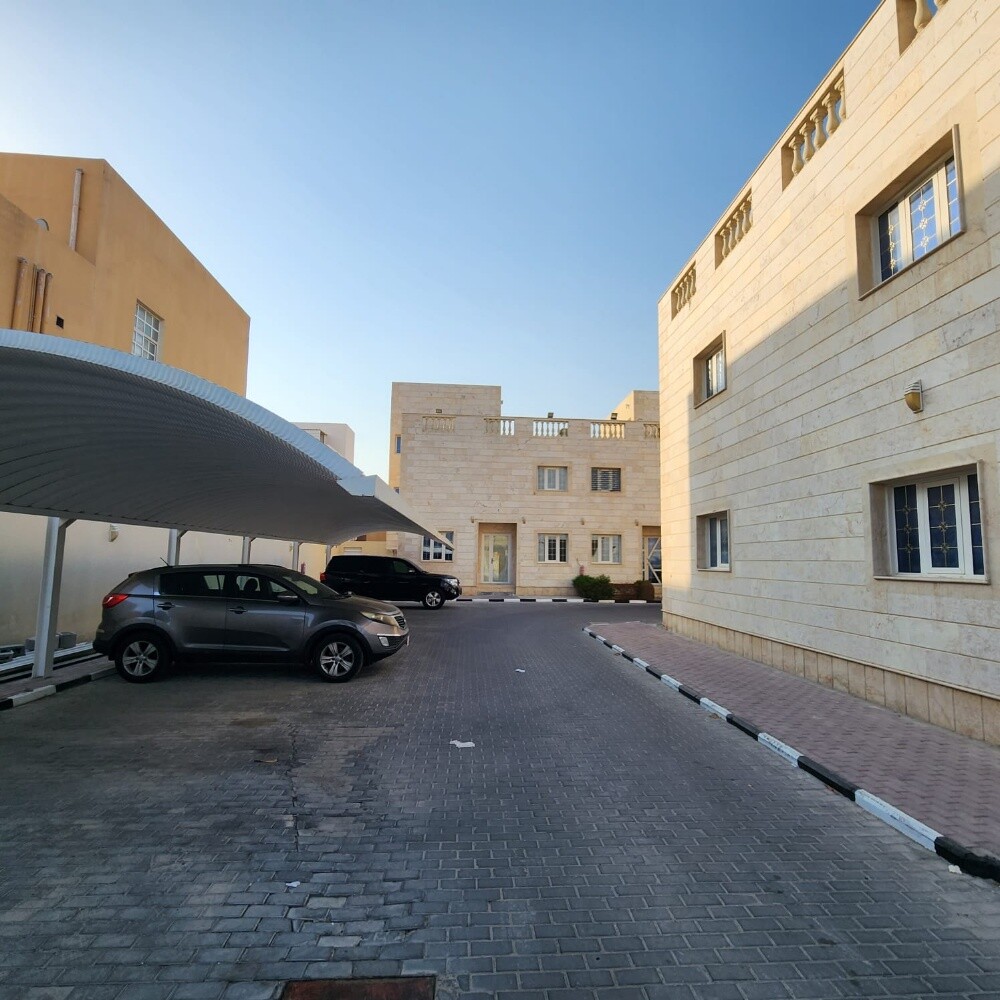 ازغوي.فيلات تملك مقيمين قرب شمال - 4