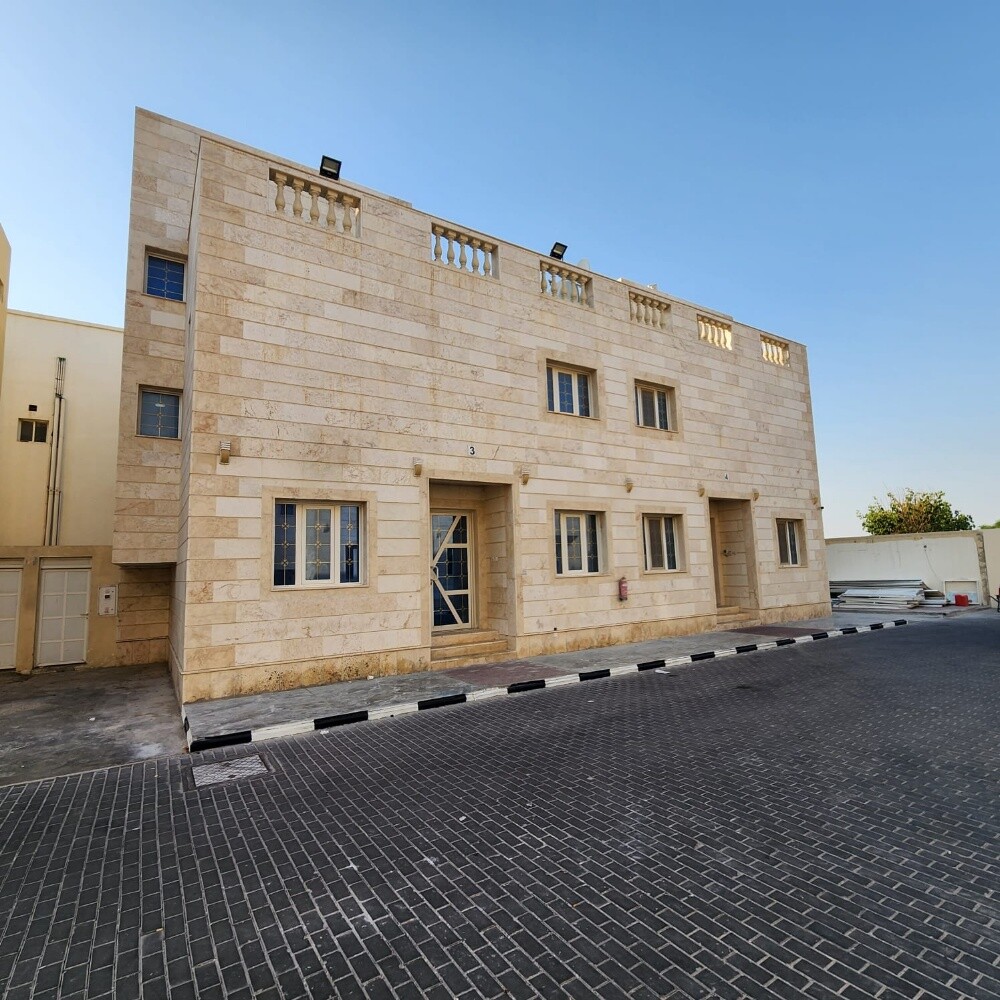ازغوي.فيلات تملك مقيمين قرب شمال - 2