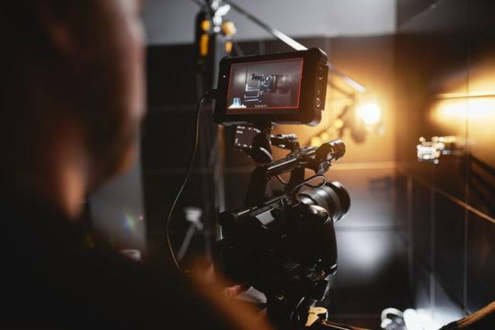 Photographer & videographer - 1