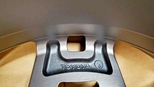 TRD Alloy wheels/ genuine - 8