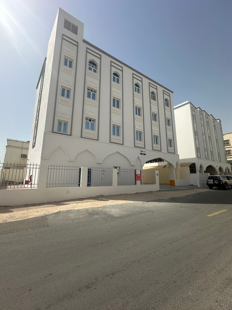 للبيع عمارة جديدة بالمطار 500 متر - 3