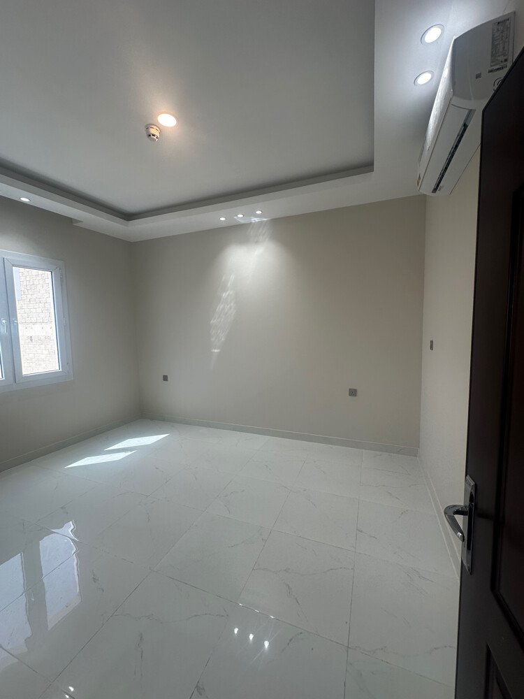 للبيع عمارة جديدة بالمطار 500 متر - 15