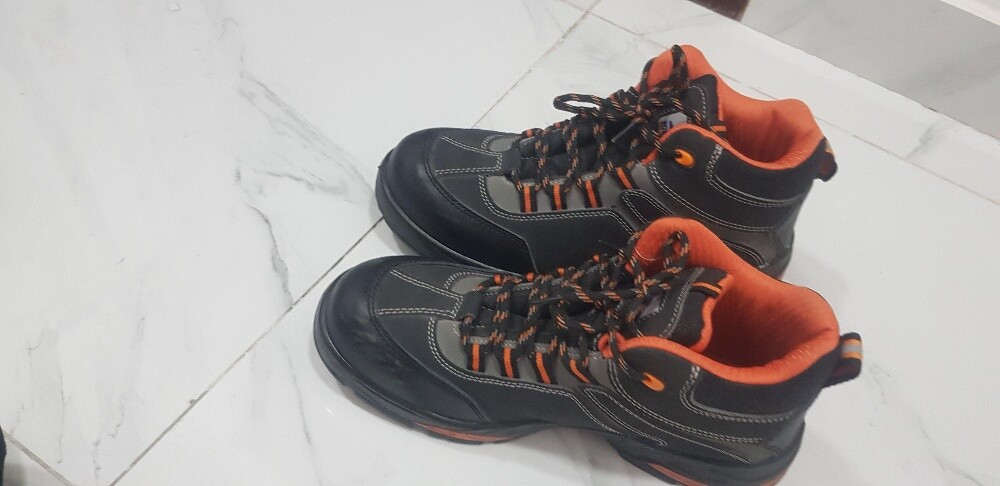 heavy duty boots - 1