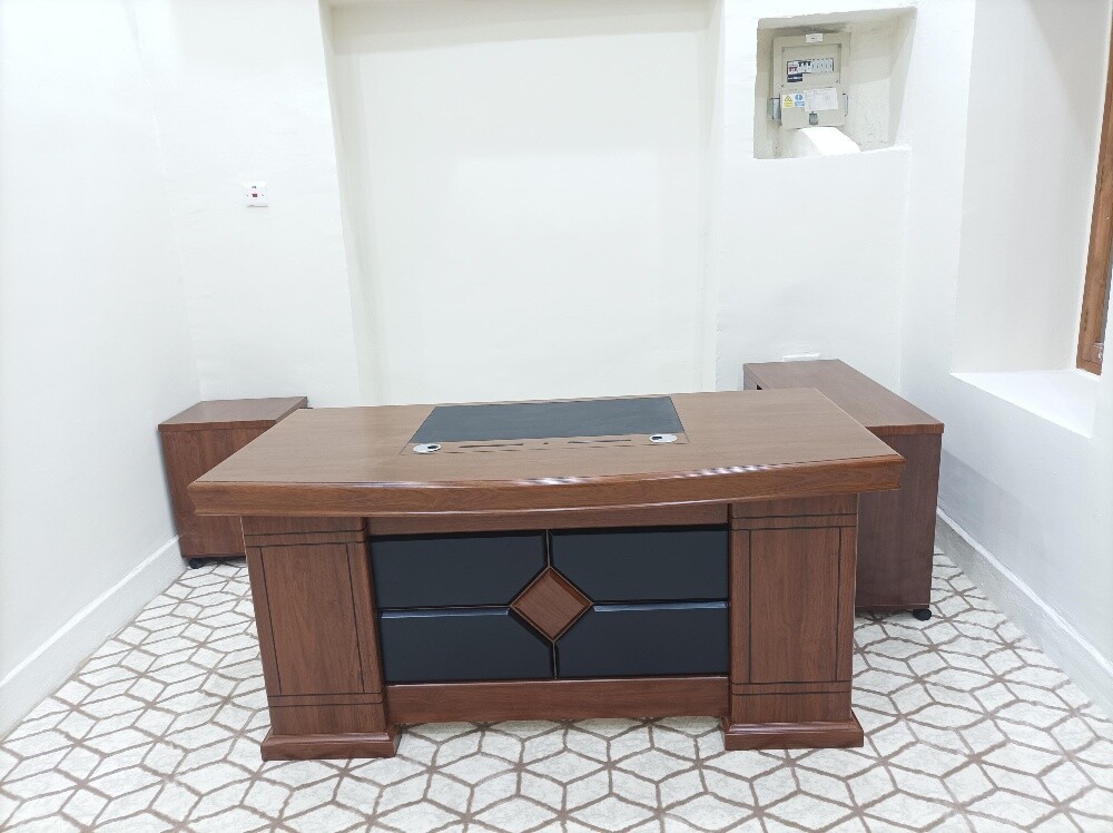 Manager Table (new) - 12