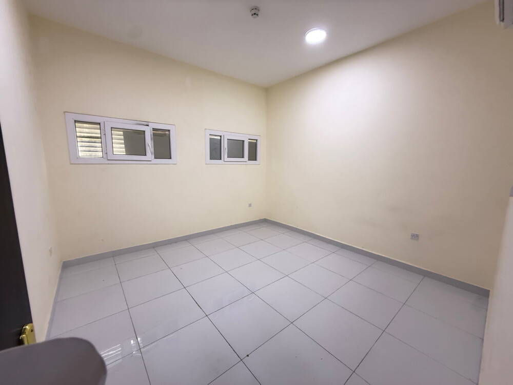 للبيع عمارة في المطار القديم   - 2