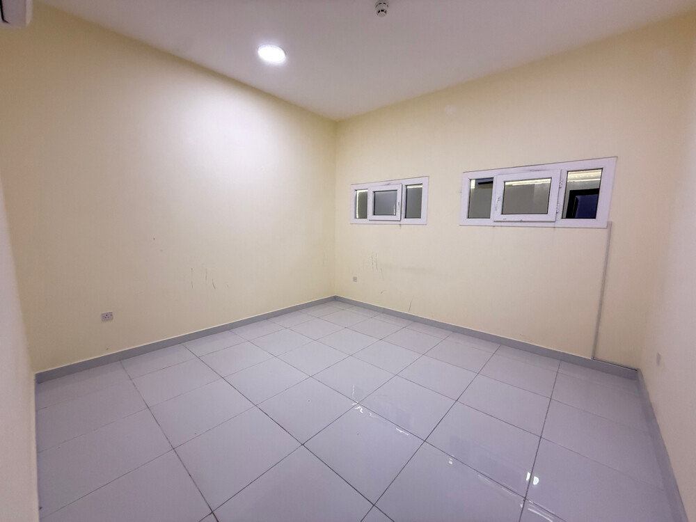 للبيع عمارة في المطار القديم   - 3