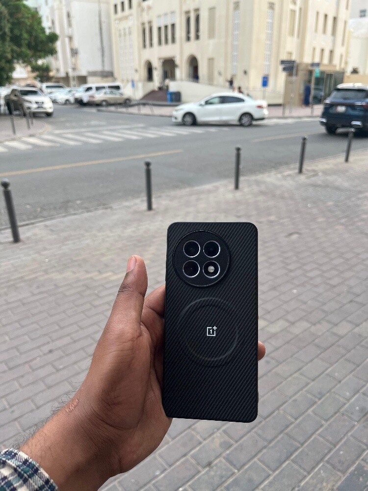 ون بلس إيس 5 برو الإصدار الخاص - 11