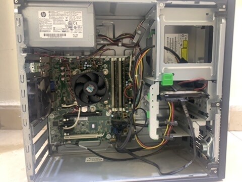 Computer for 450 riyals - 1