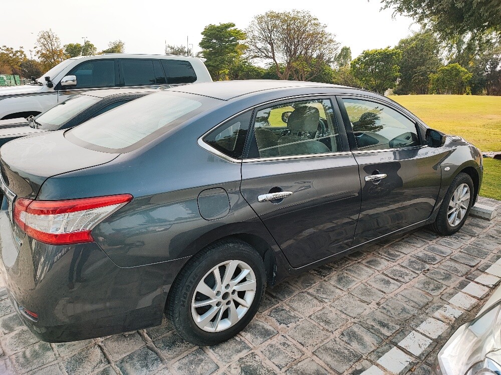 Nissan Sentra - 3