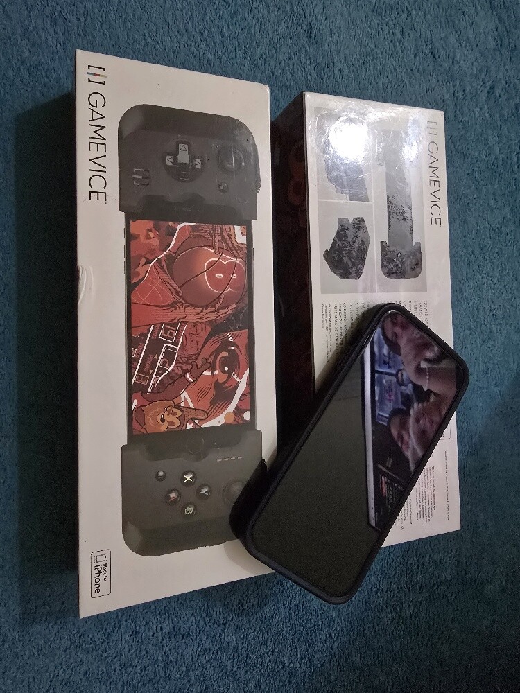 new Gamevice for iphone 6/7 plus - 4