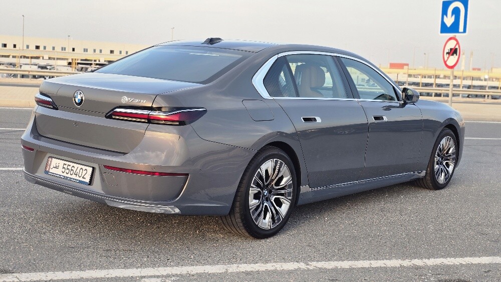 Bmw 735i / 2026 - 5