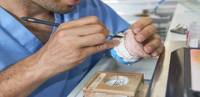 Dental technician - 1
