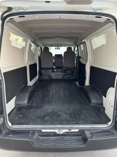 Nissan Urvan Panel Van 2022 - 3