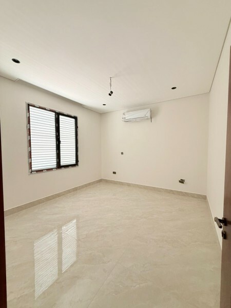 Modern Luxury Villa - 14