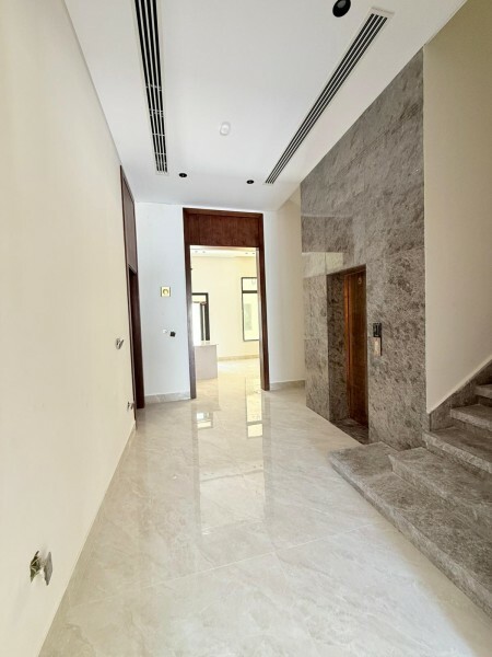 Modern Luxury Villa - 9