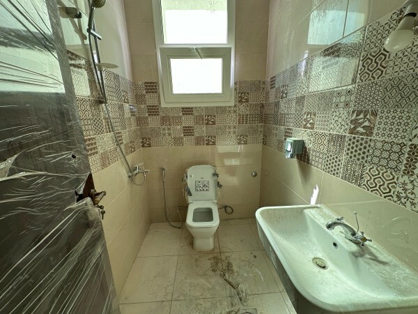 ULTRA SPACIOUS VILLA 12BHK - 12