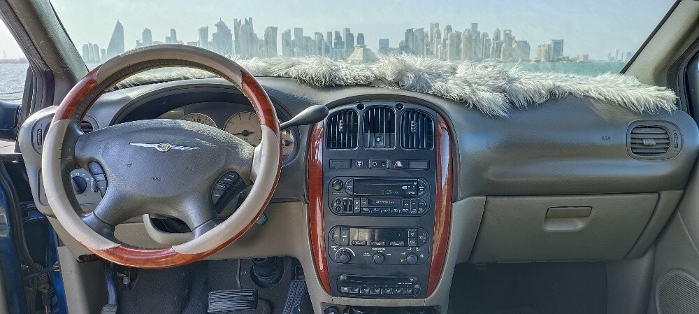 كرايسلر جراند فوجير  ٢٠٠٥ - 5