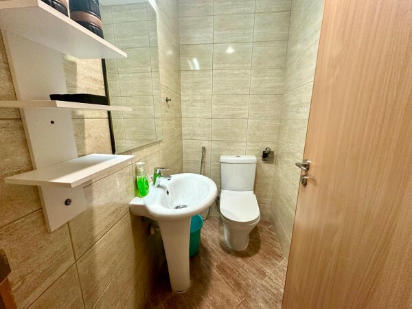 Move in Ready Smart Buy 1 BDR FF - 3
