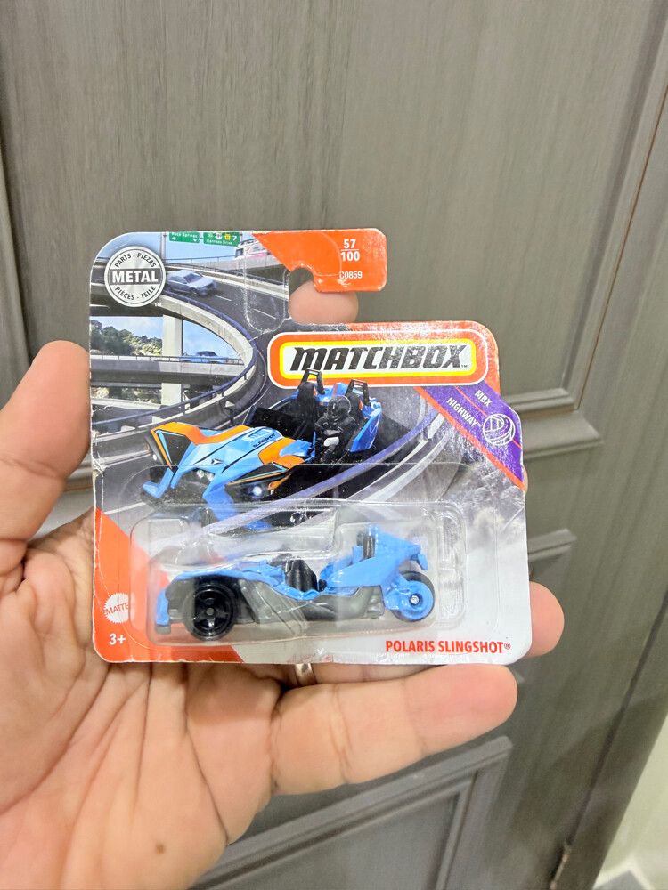 branded diecast cars new - 17