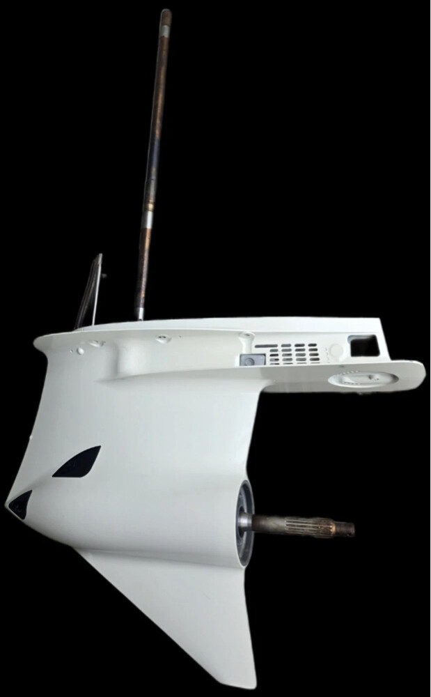 Suzuki DF300 Lowerunit  - 1